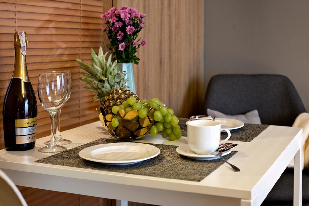 Wolska Residence Serviced Apartments Warschau Buitenkant foto