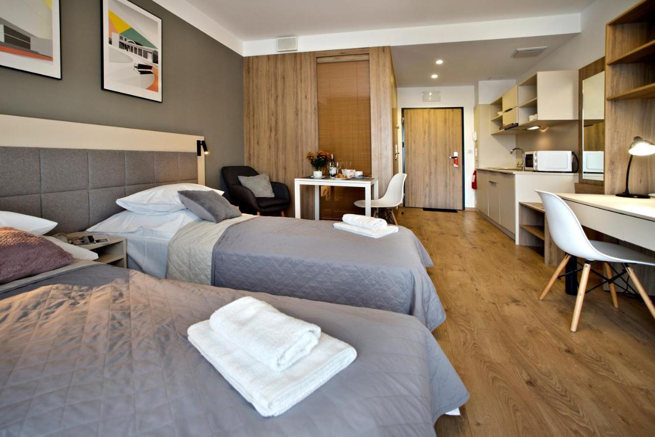 Wolska Residence Serviced Apartments Warschau Buitenkant foto