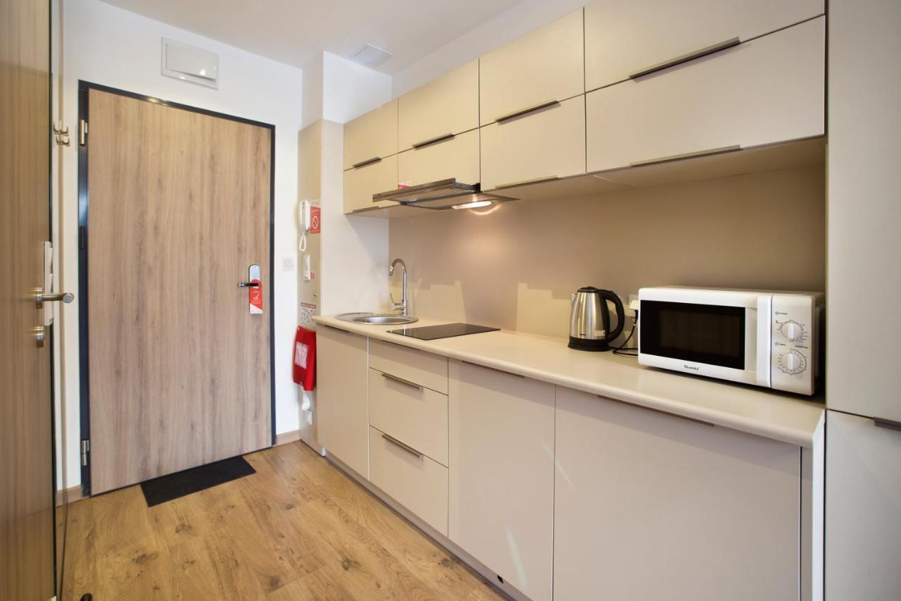 Wolska Residence Serviced Apartments Warschau Buitenkant foto