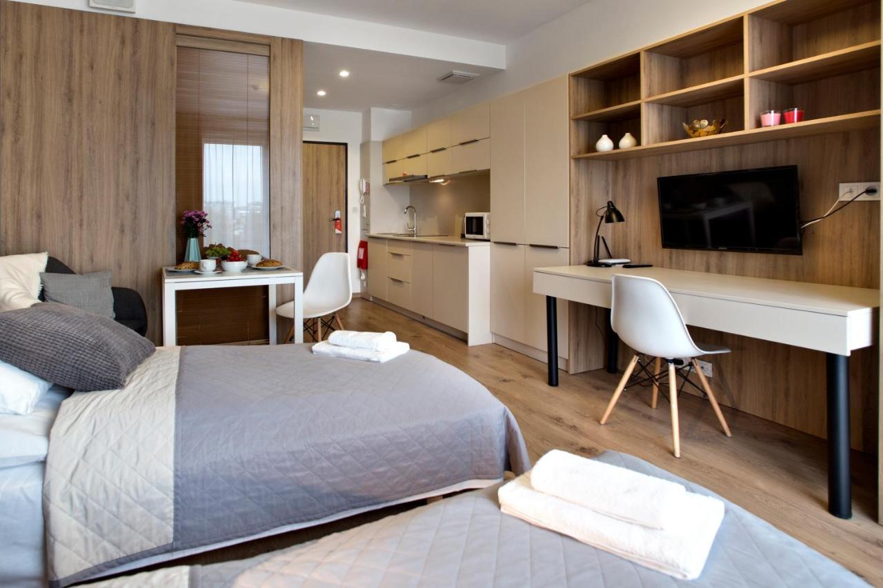 Wolska Residence Serviced Apartments Warschau Buitenkant foto