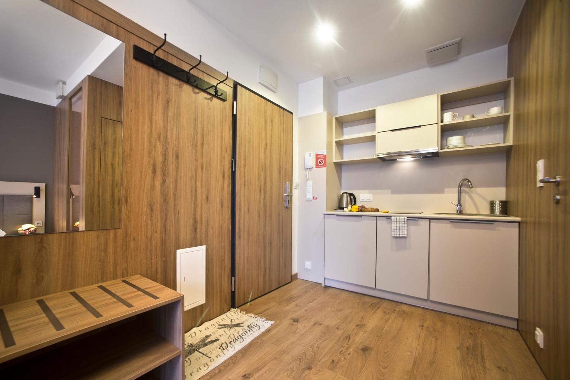 Wolska Residence Serviced Apartments Warschau Kamer foto